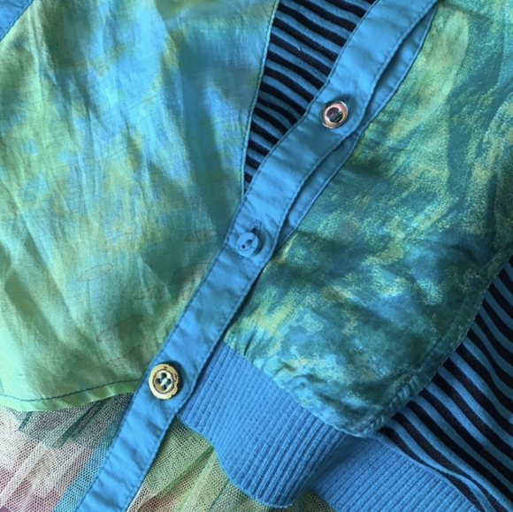 Unique Watercolour Stripe Button-down Tank Top - Picture 8 of 10